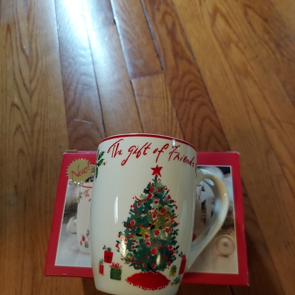 Christmas Mugs - Picture 6 of 7